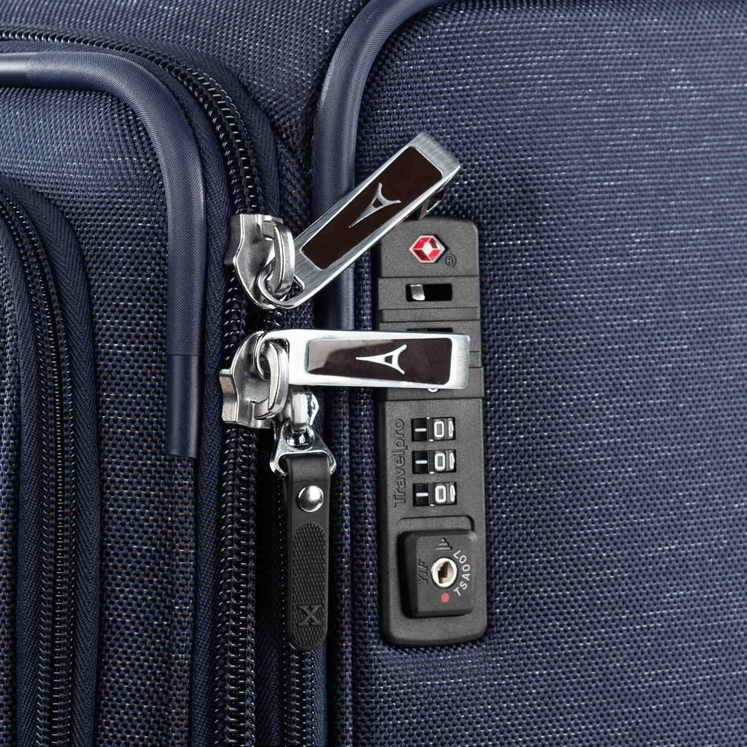 Travelpro Platinum Elite 29" Expandable Spinner, True Navy