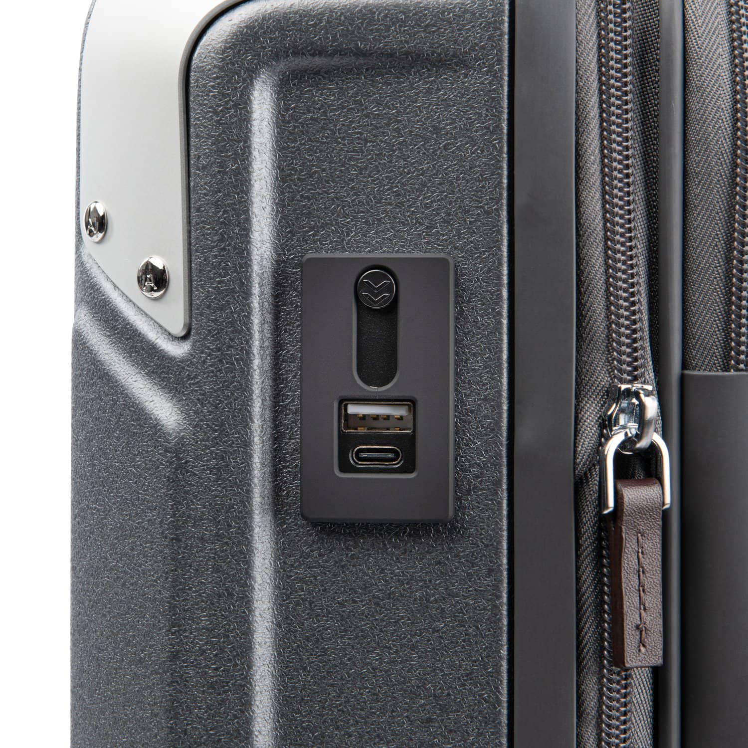 Platinum® Elite Carry-On / Medium Check-in Hardside Luggage Set