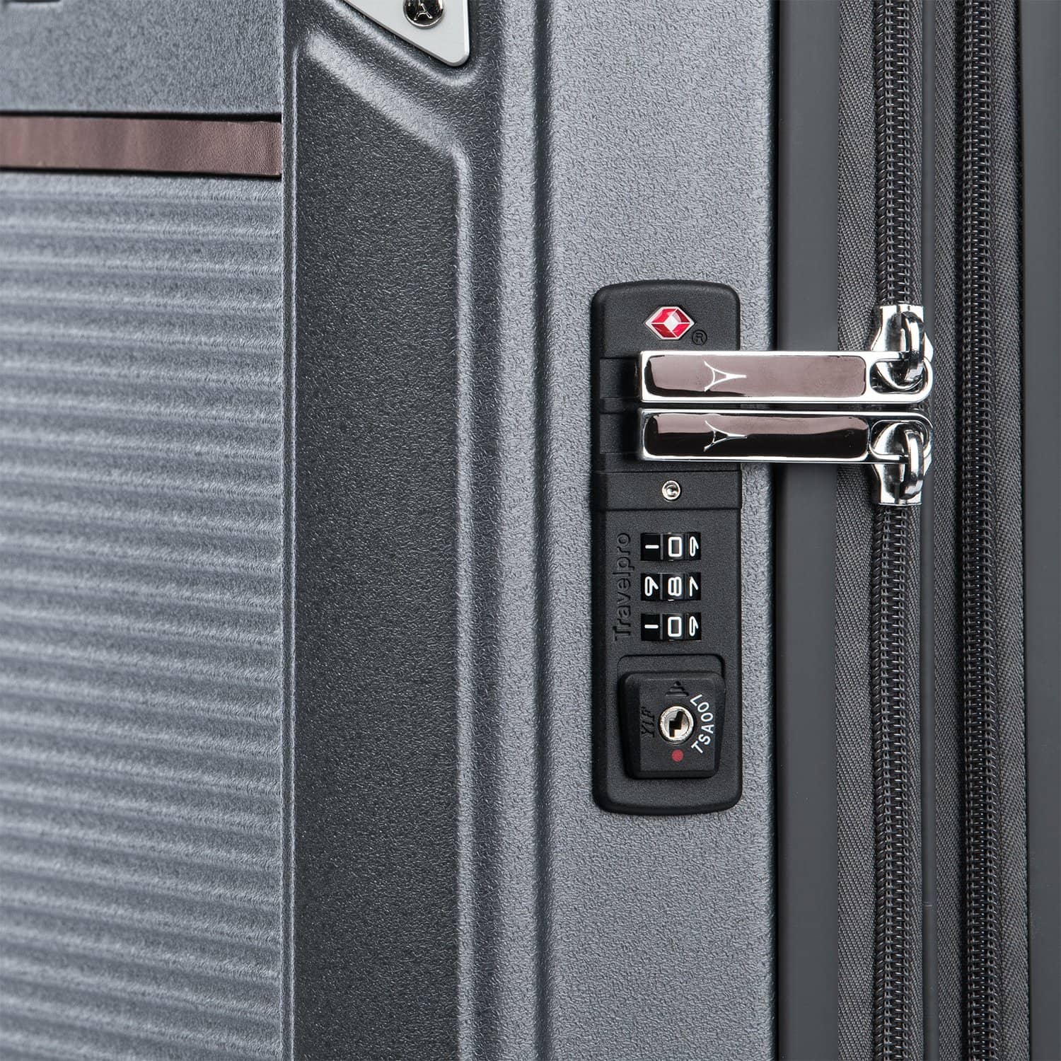 Platinum® Elite Carry-On / Medium Check-in Hardside Luggage Set